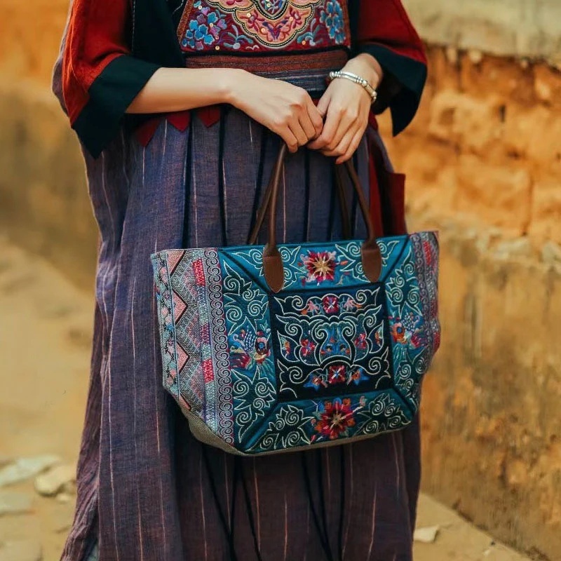 Luxury Bags On Sales - Original bestickte Tragetaschen, doppelseitig, grünes Baumwollleinen,