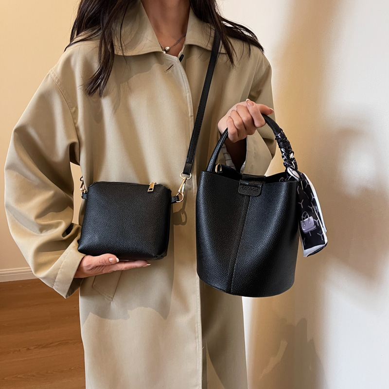 Rote PU-Eimer-Schulter- und Um – Luxury Bags On Sales Bewertung und Preis